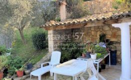 GRASSE - St François - Belle et spacieuse bastide avec jardin arboré