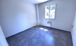 MOUGINS - MAISON INDIVIDUELLE NEUVE AVEC JARDIN