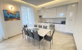 CANNES - Banane - 3P Bourgeois - Balcon