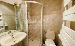 CANNES LA BOCCA - Studio Rez-de-jardin parking