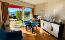 CANNES LA BOCCA - Studio Rez-de-jardin parking