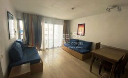 Appartement 2 pièces meublé avec terrasse dans une résidence avec piscine