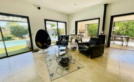 PEYMEINADE - MAGNIFIQUE - VILLA - CONTEMPORAINE