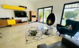 PEYMEINADE - MAGNIFIQUE - VILLA - CONTEMPORAINE