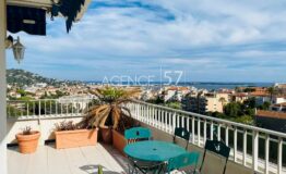 CANNES - PETIT JUAS - TOIT TERRASSE VUE MER PANORAMIQUE