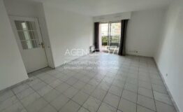 APPARTEMENT 2 PIECES récent à Mandelieu