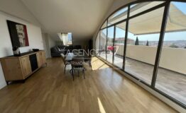 CANNES Hyper centre Appartement 4 pièces dernier étage
