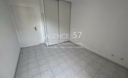 APPARTEMENT 2 PIECES récent à Mandelieu