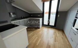 CANNES Hyper centre Appartement 4 pièces dernier étage