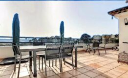 Le Cannet toit terrasse vue panoramique mer et collines