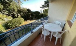 Studio cabine avec terrasse et aperçu mer Les Issambres